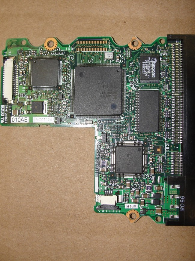 (image for) PCB CA26227-B11604BA, Fujitsu MPD3043AT, CA05177-B91200AW